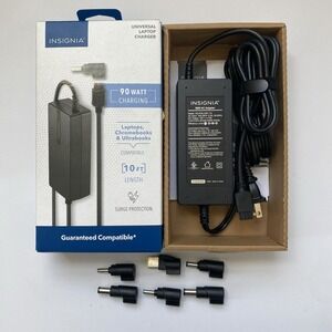 Insignia - 90W Universal Laptop Charger -‎ NS-PWLC591 - Black